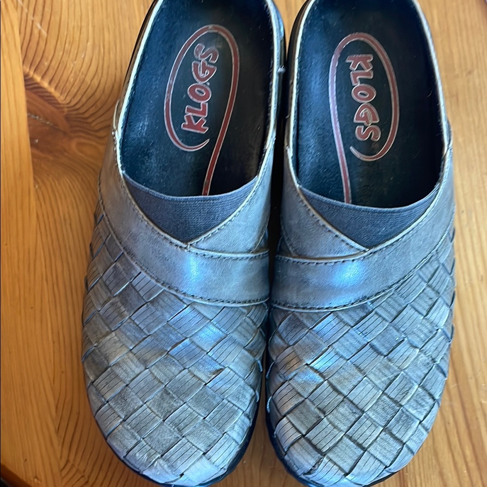 Klogs Gray Woven Leather Slip-Ons